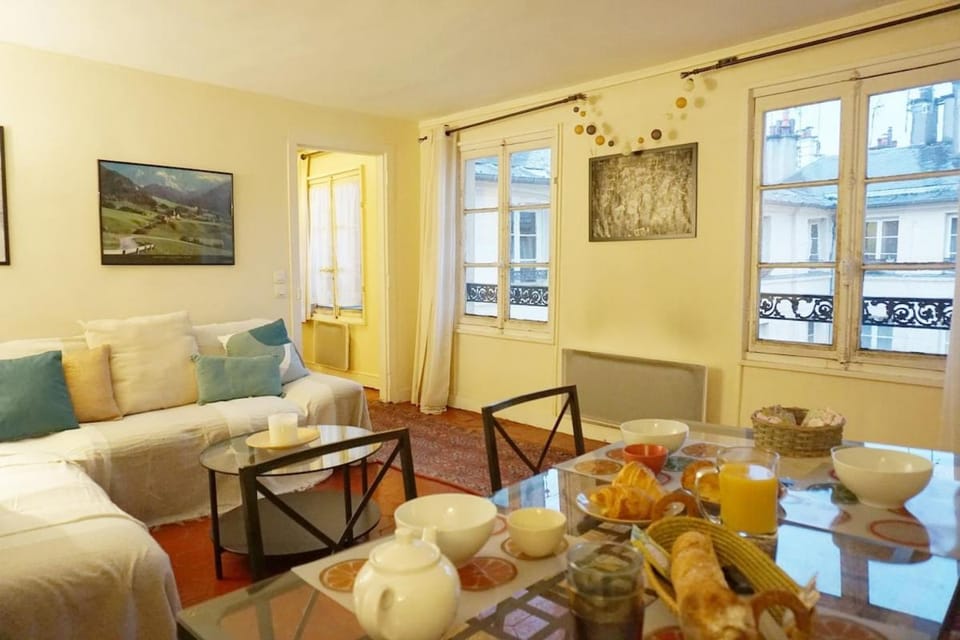 Appartement spacieux à 5 minutes du Château de Versailles Apartment in Versailles