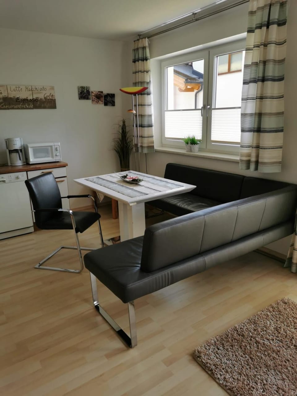 Living room, Dining area
