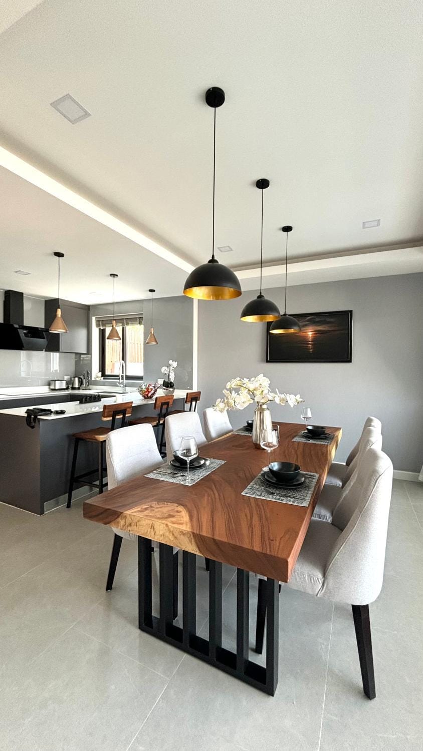 Zensiri Brand New Luxury Pool Villa Villa in Pattaya City