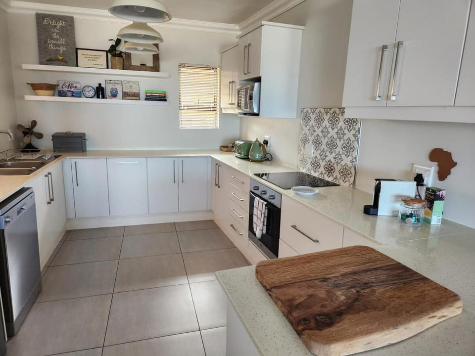 Goldcliff Ballito Beach Apartment Apartment in Dolphin Coast