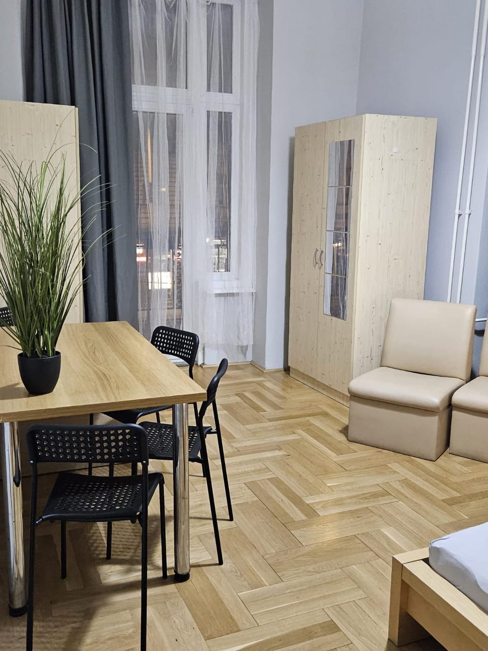 Beautiful Rooms on the Joseph Boulevard Hostel in Budapest