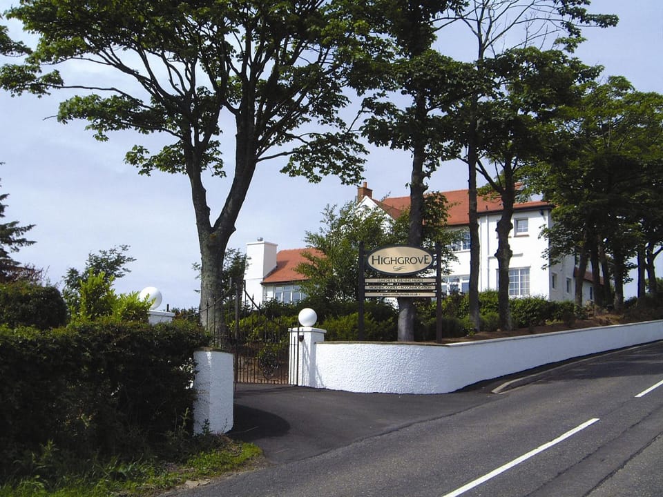 Property building, Street view