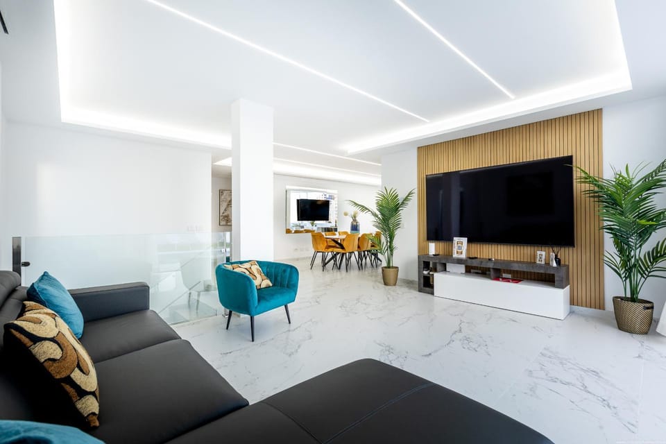 TV and multimedia, Living room, Seating area
