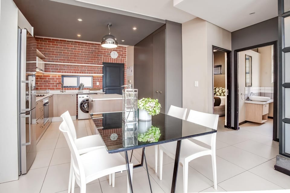 The Vantage Serviced Apartments Apartment in Johannesburg