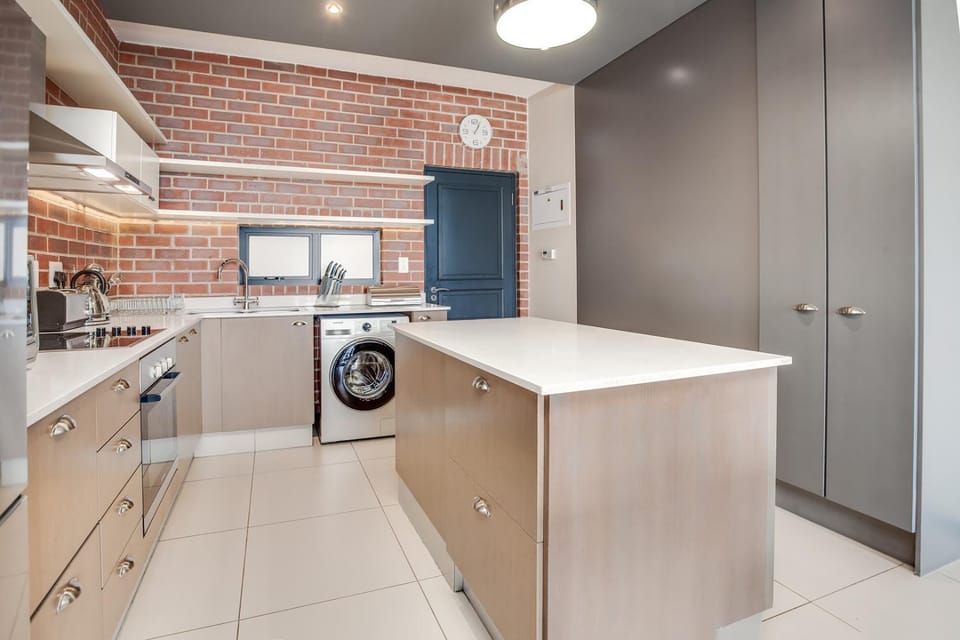 The Vantage Serviced Apartments Apartment in Johannesburg