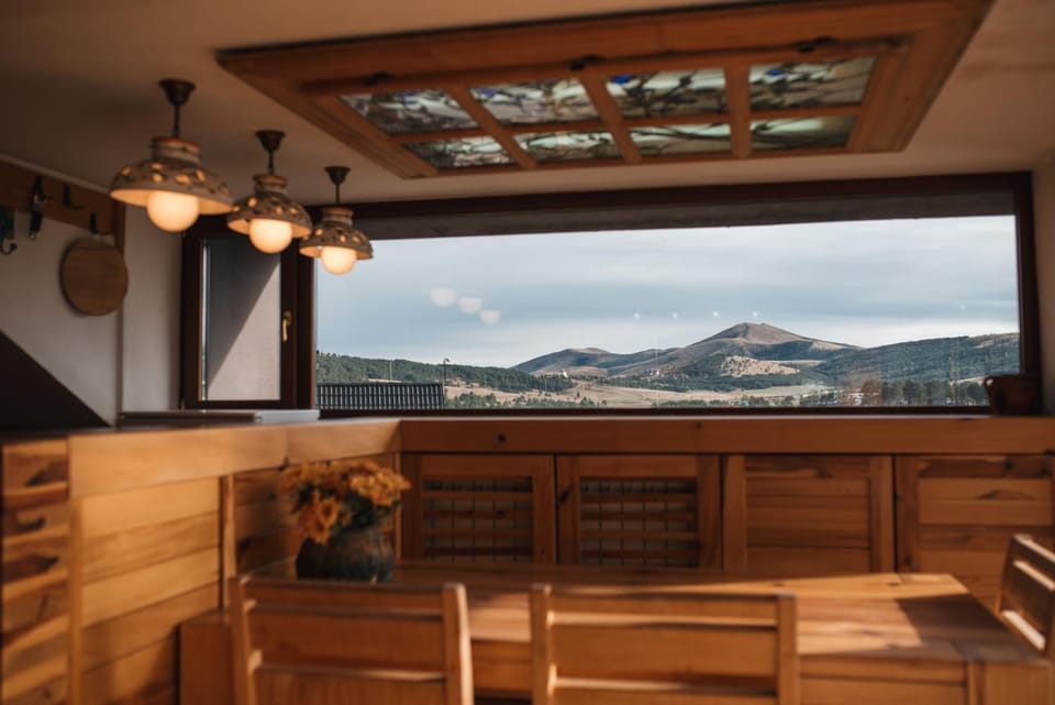Natural landscape, Dining area, Mountain view