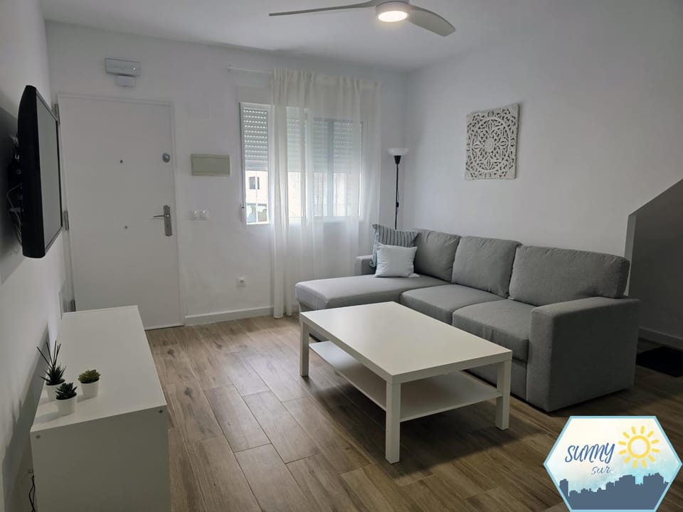 Sunny Churriana City Apartment in Valle del Guadalhorce