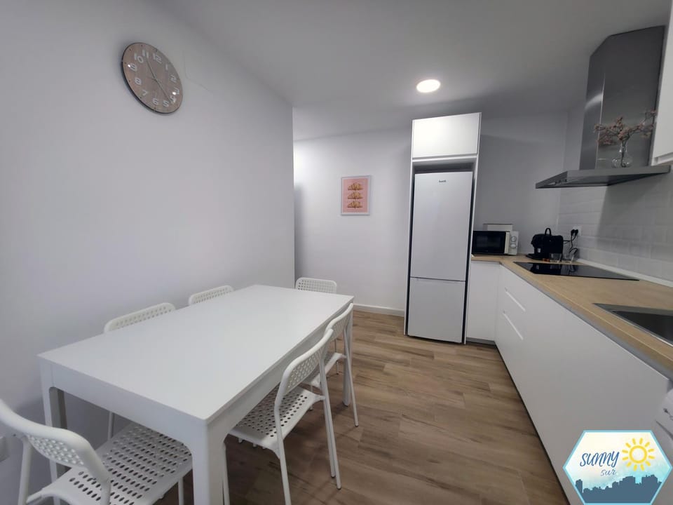 Sunny Churriana City Apartment in Valle del Guadalhorce