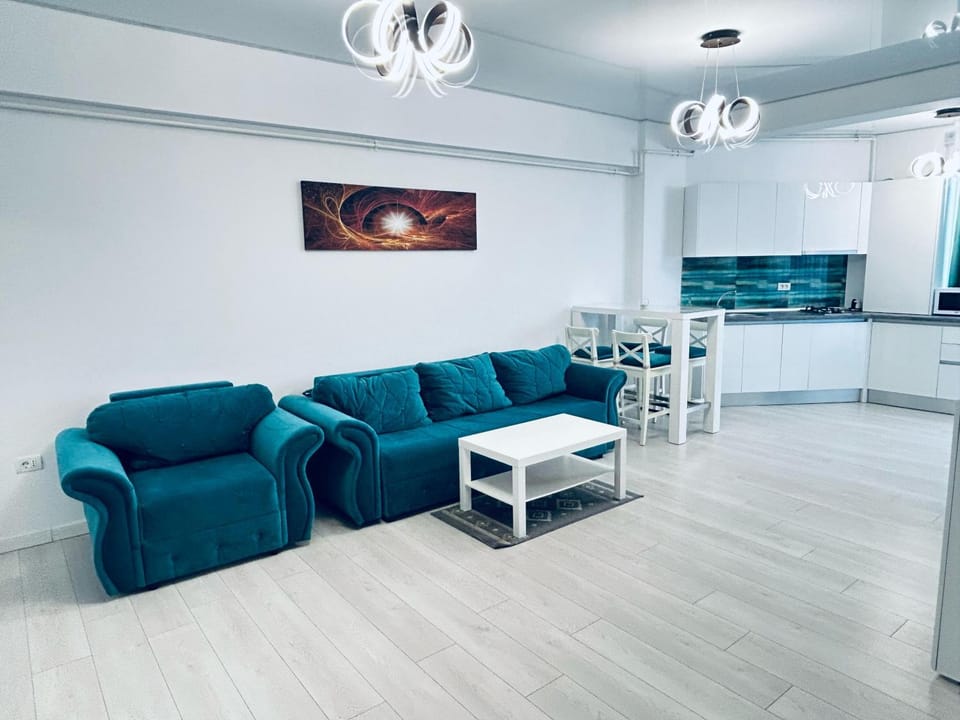 Kitchen or kitchenette, Living room, Seating area