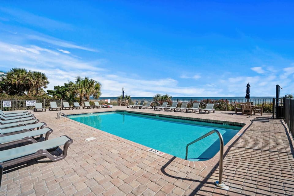 Bluewater Resort 916 - Oceanview House in Myrtle Beach