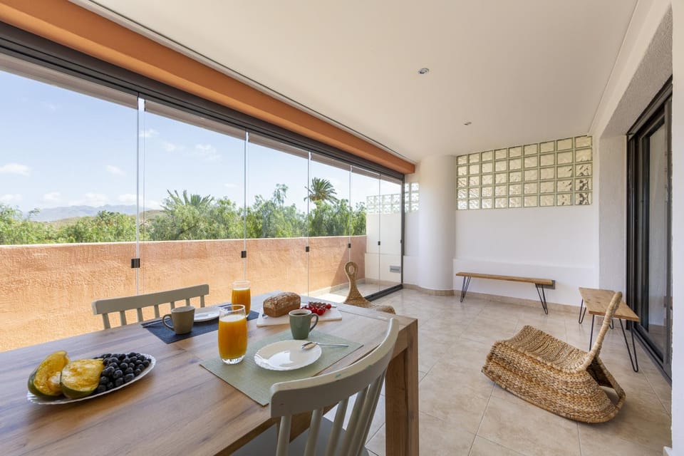 Balcony/Terrace, Dining area