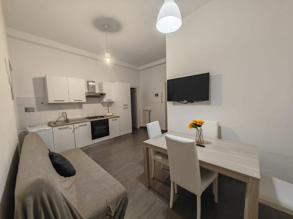 Kitchen or kitchenette, Living room, Dining area, kitchen