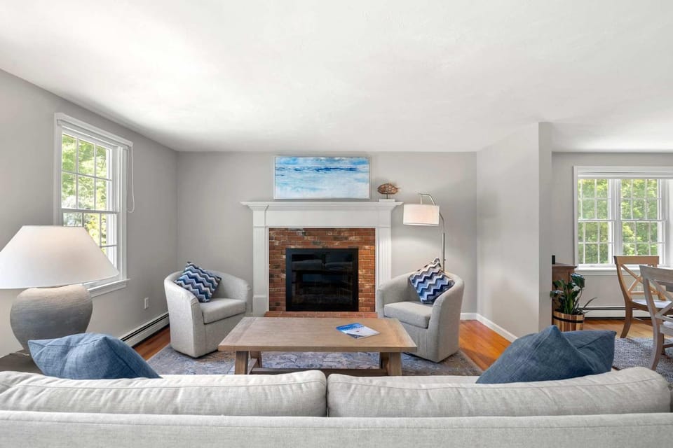 Next to Bike Trail Outdoor Adventure Awaits House in Harwich