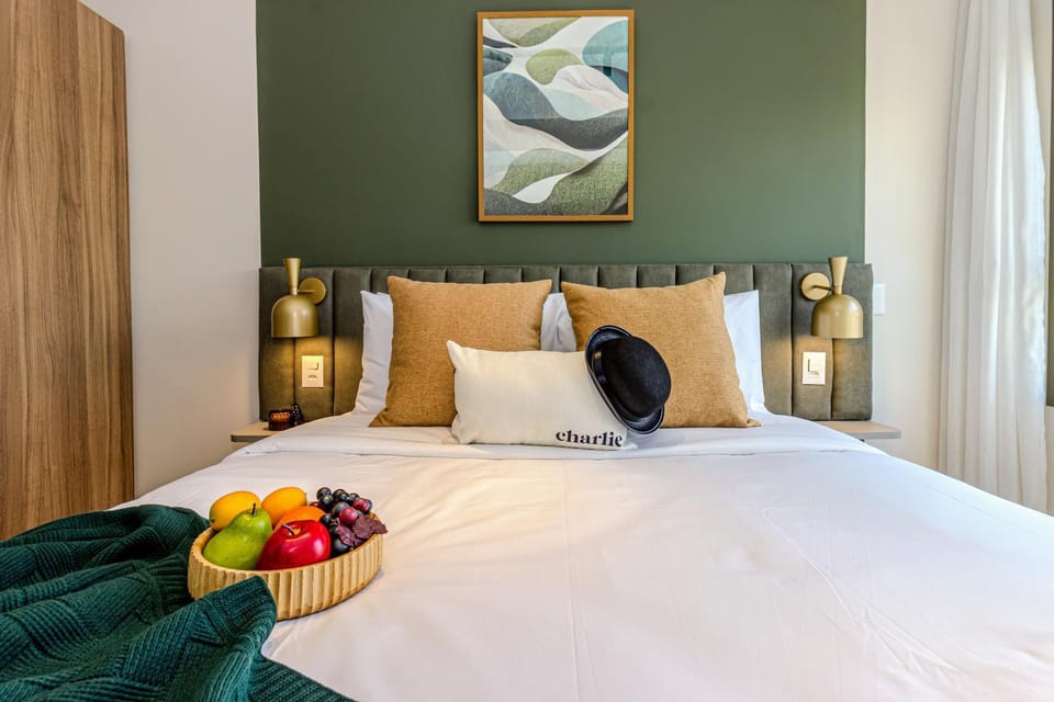 Bed, Day, Bedroom, locker