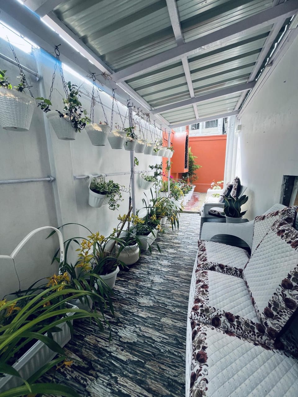 DIVINA AMORE Guest House Bed and Breakfast in Bangladesh