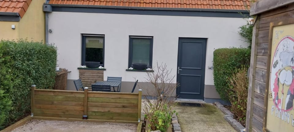 Garden, Balcony/Terrace