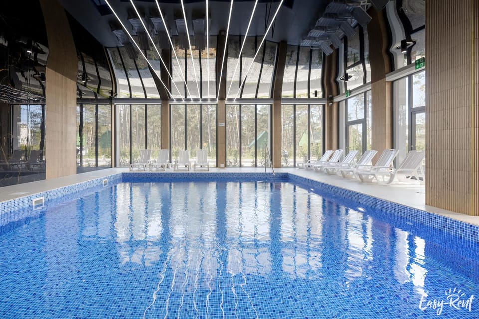 Prestige Red z basenem Apartment in West Pomeranian Voivodeship, Poland