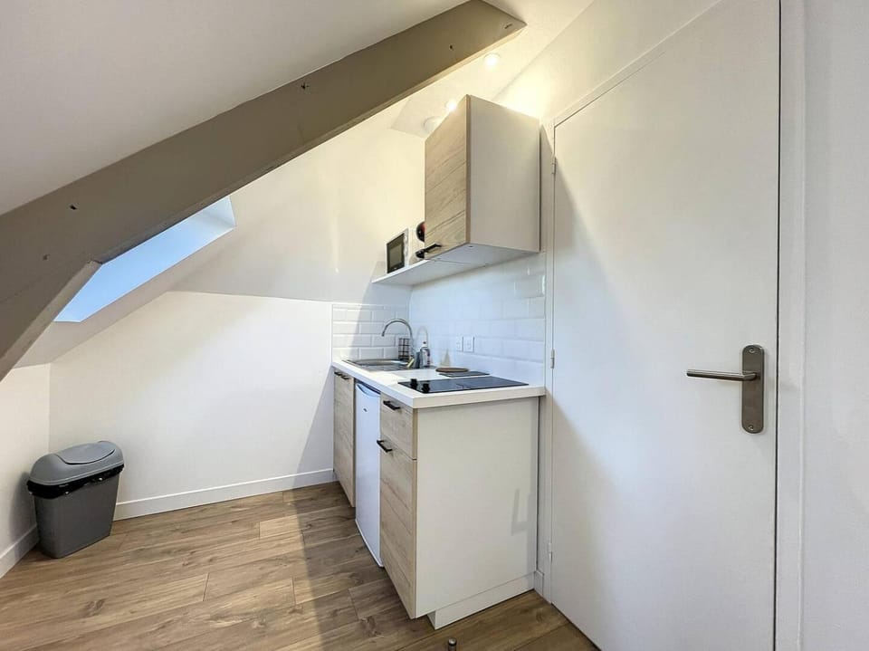 Studio sous les toits Tour d'auvergne Apartment in Brittany