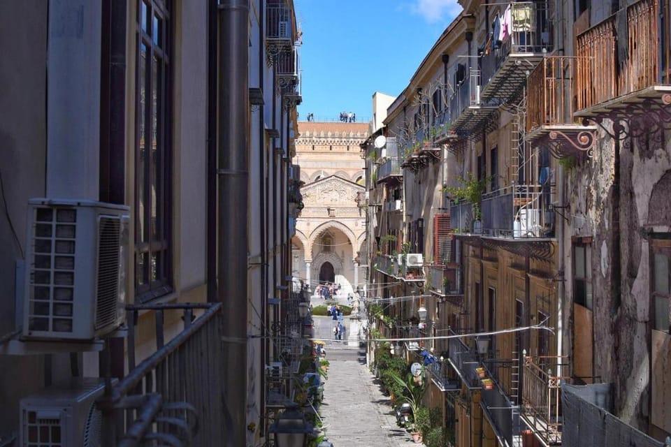 Neighbourhood, City view, Landmark view, Street view