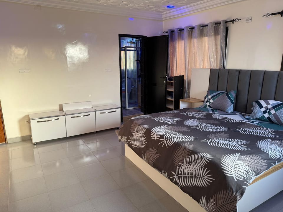 Studio avec Jacuzzi Aeroport AIBD Apartment in Dakar Region, Senegal