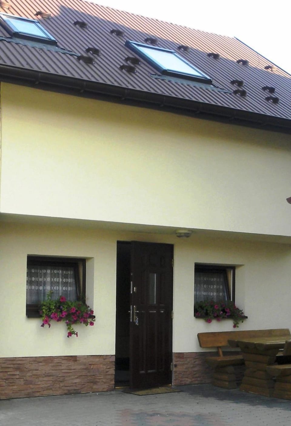 Facade/entrance