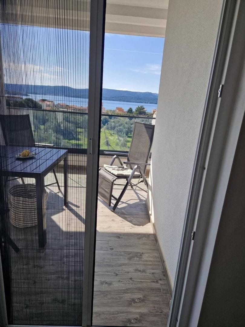 View (from property/room), Balcony/Terrace, Sea view