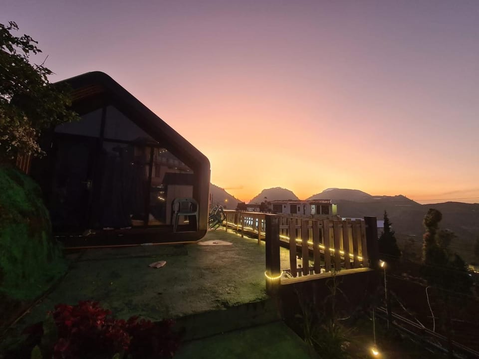 cabin view gunung Cabin in Indonesia