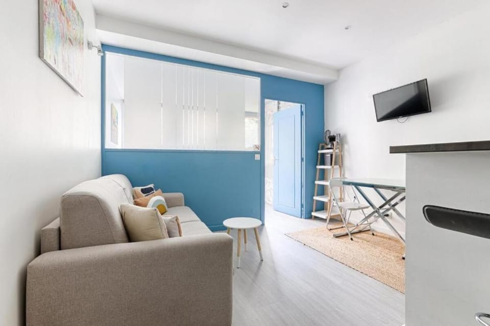 Charming apartment Gambetta - Saint Fargeau II Apartment in Paris