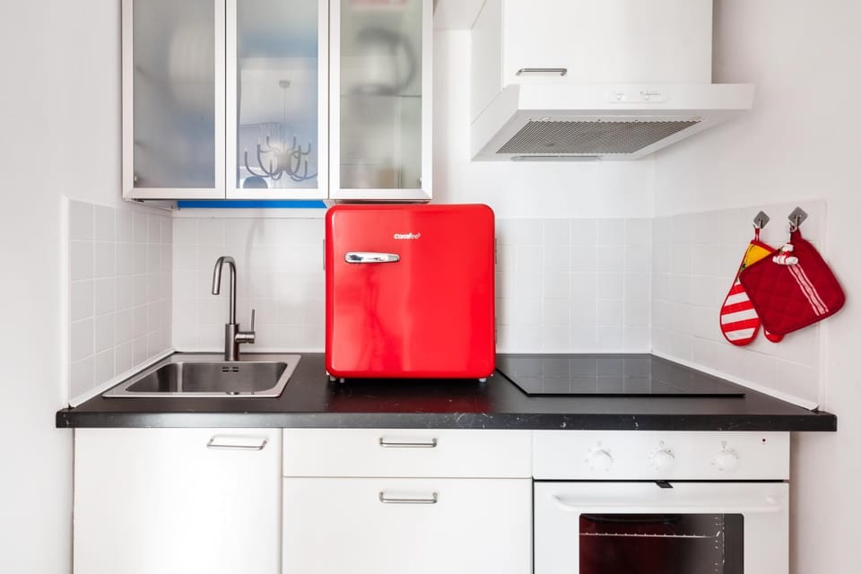 Kitchen or kitchenette, stove