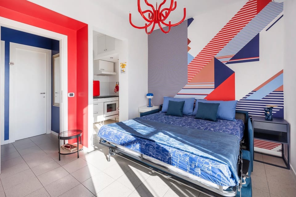 Bed, Kitchen or kitchenette, Living room, Photo of the whole room, Seating area, Bedroom