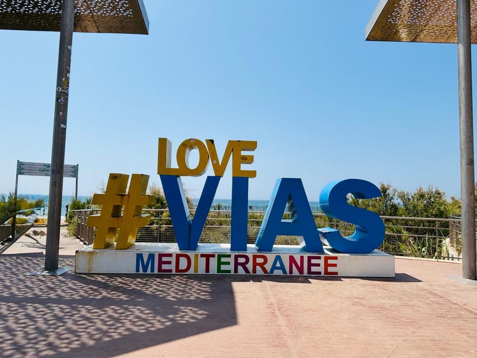 LE 209, 3min à pieds de la Plage, tout confort, Terrasse, 2 Parking privée Apartment in Vias