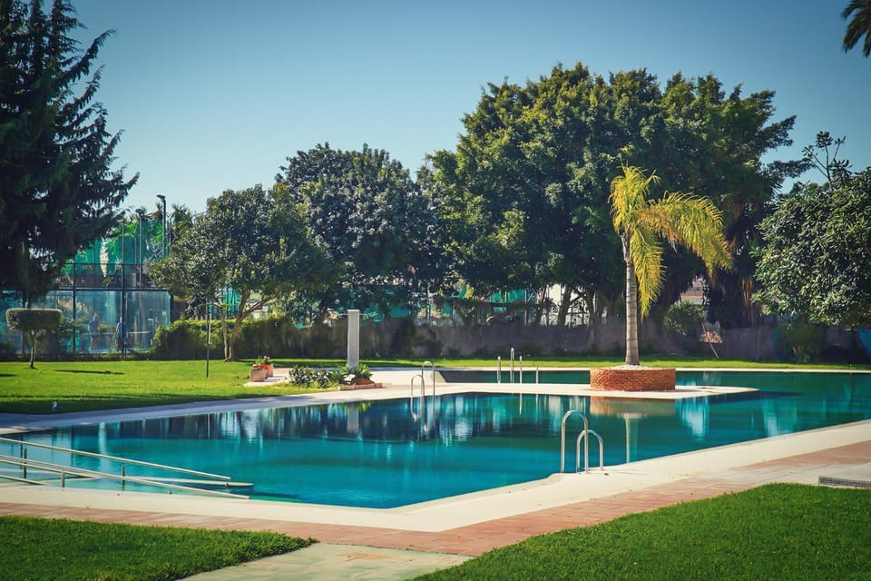 Off site, Swimming pool, Swimming pool, Public Bath