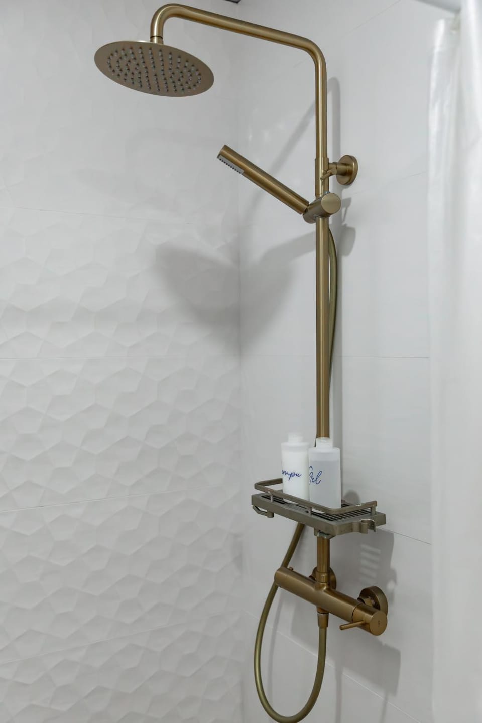 Shower, Decorative detail