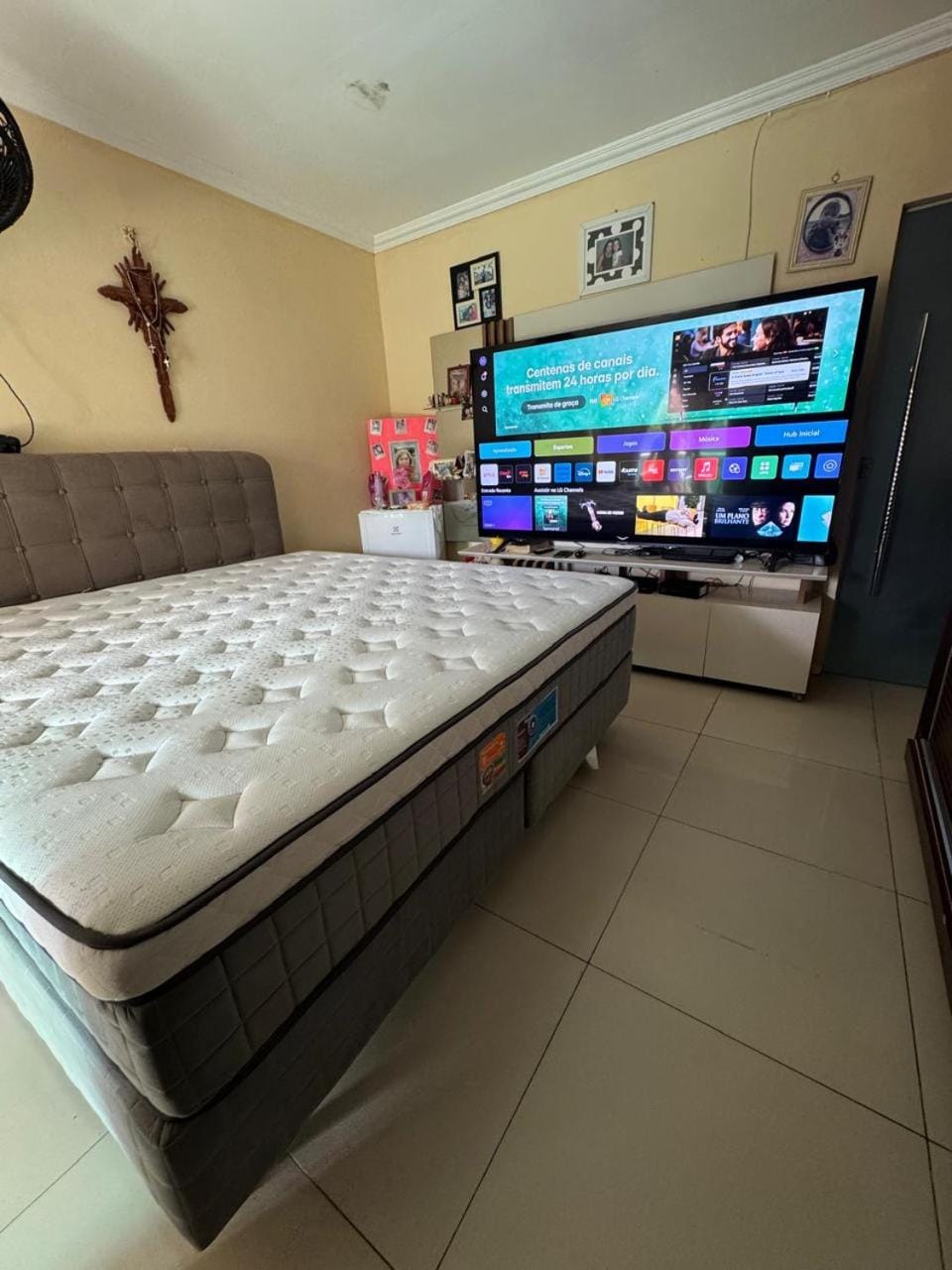 CASA DE DOIS PAVIMENTOS COM SUITEs House in Belém