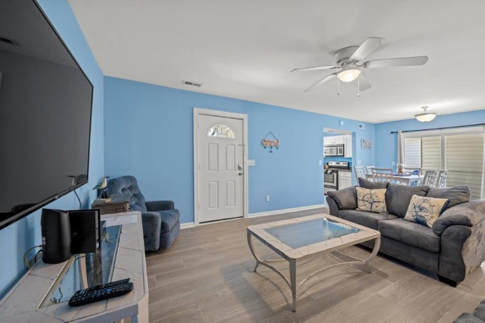 Sea Haven A - Great 3 BR 2 BA - 3 blocks from the beach House in North Myrtle Beach