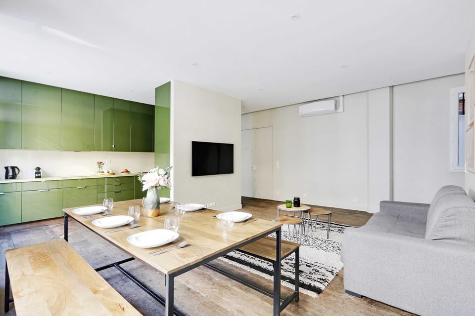 TV and multimedia, Kitchen or kitchenette, Dining area
