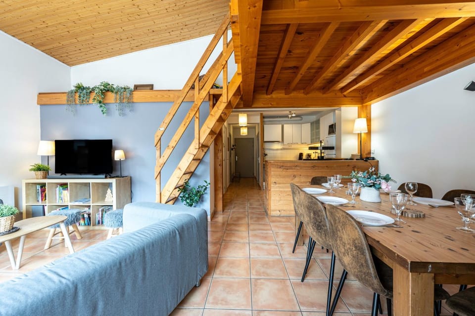 Property building, Living room