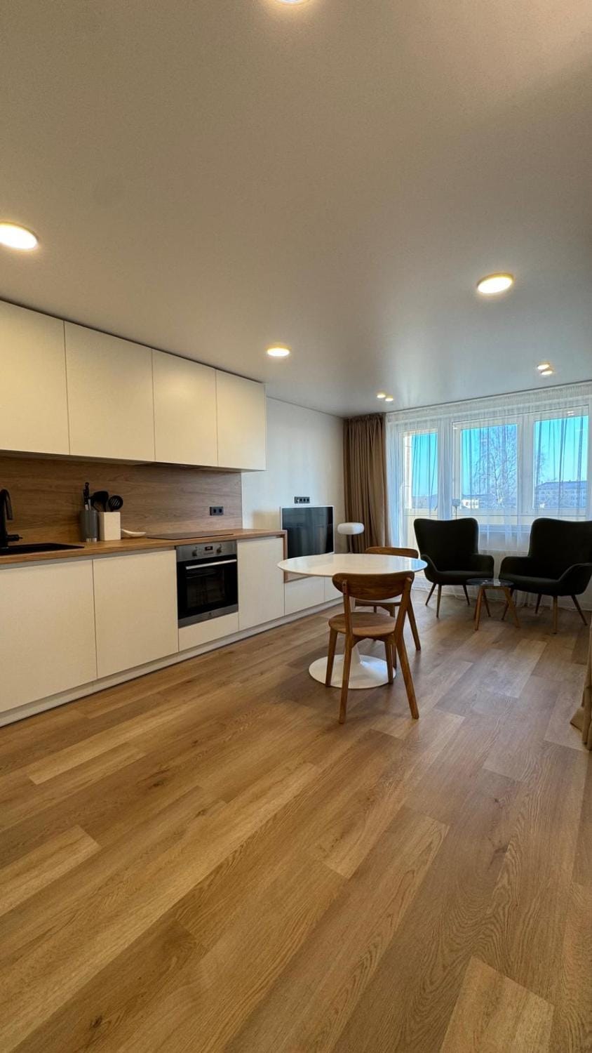 Kitchen or kitchenette, Living room, Dining area