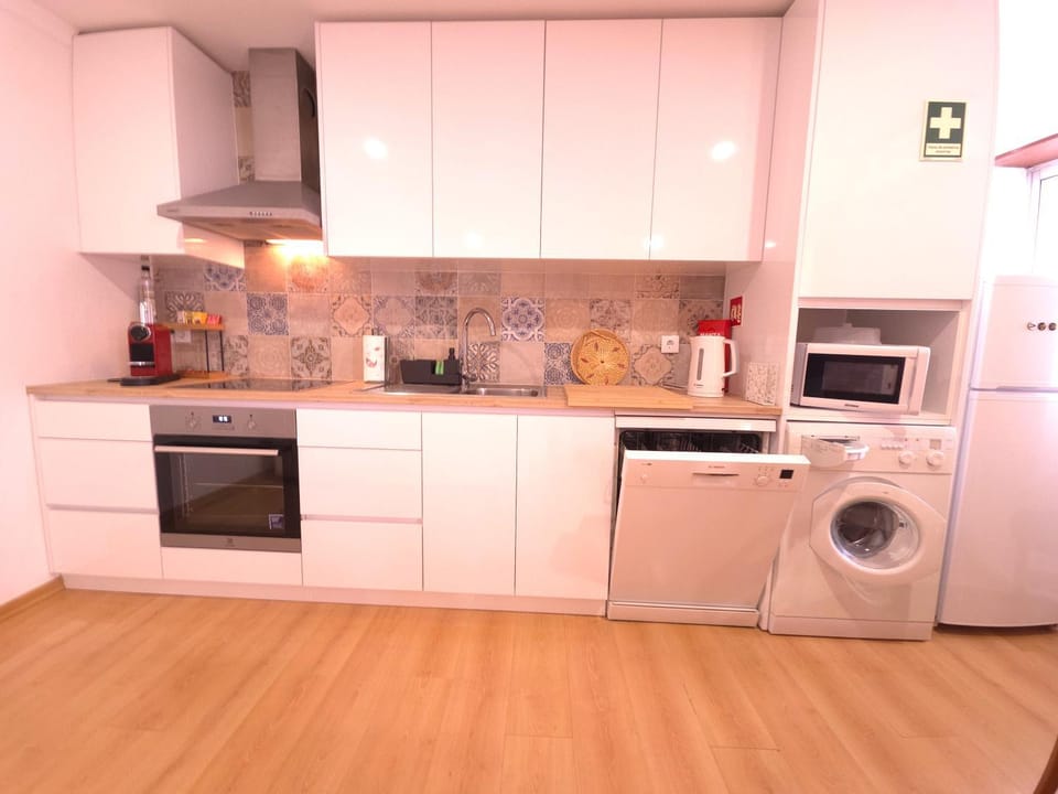 Kitchen or kitchenette