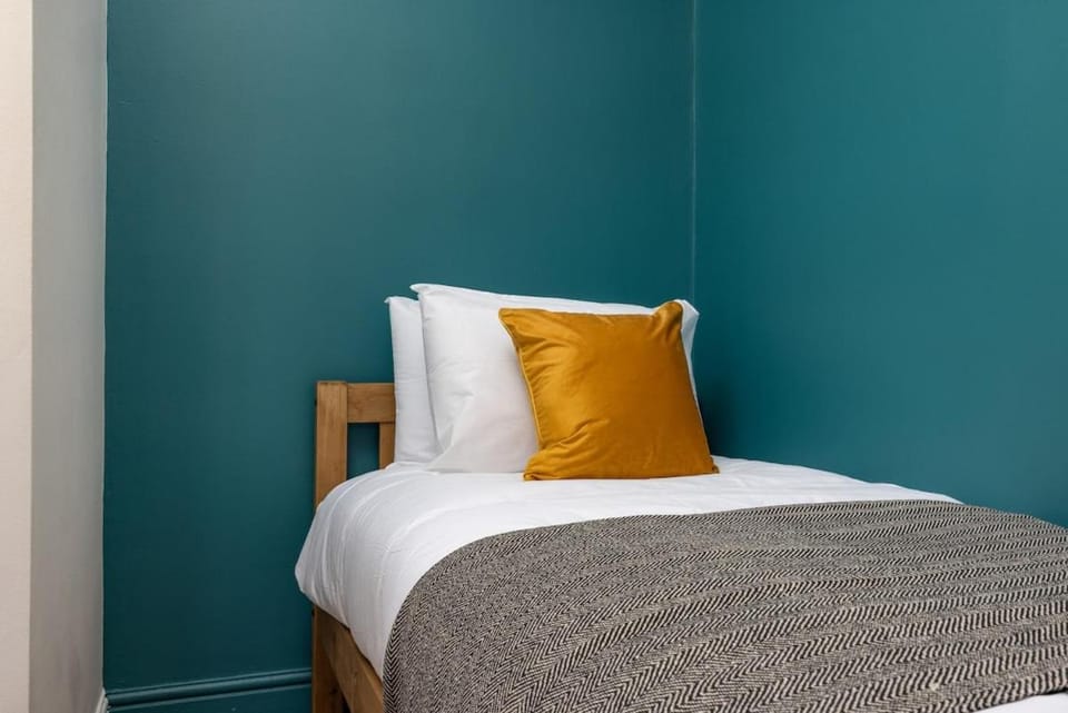 Comfortable & Well-Equipped Stay in Darlington House in Darlington