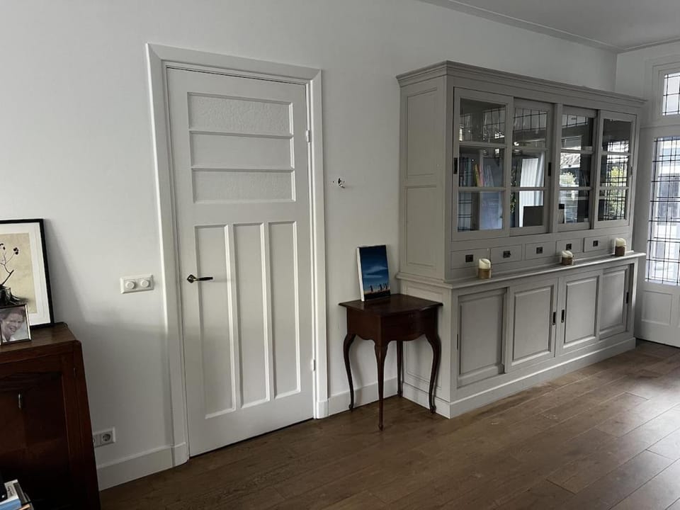 Holiday Home in Center Haarlem near Bloemendaal-Zandvoort Beach private garden House in Haarlem