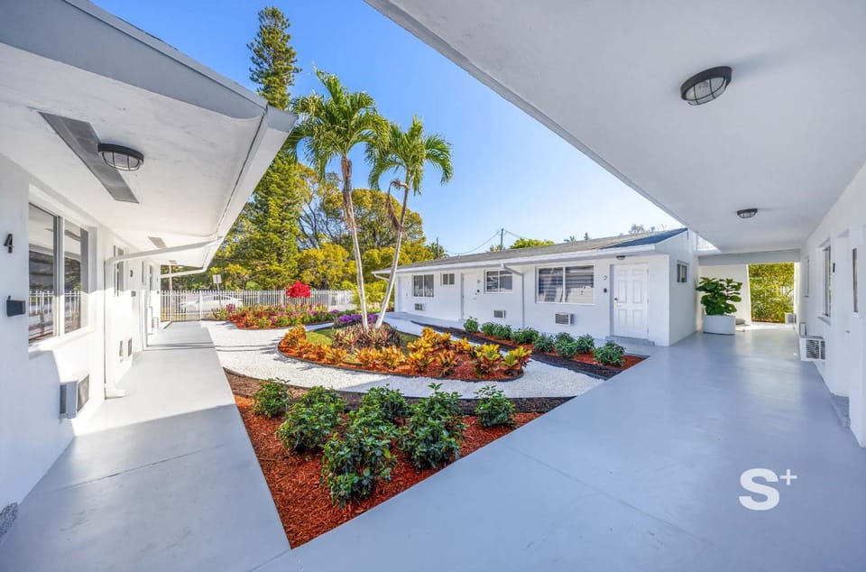 Property building, Garden, Garden view