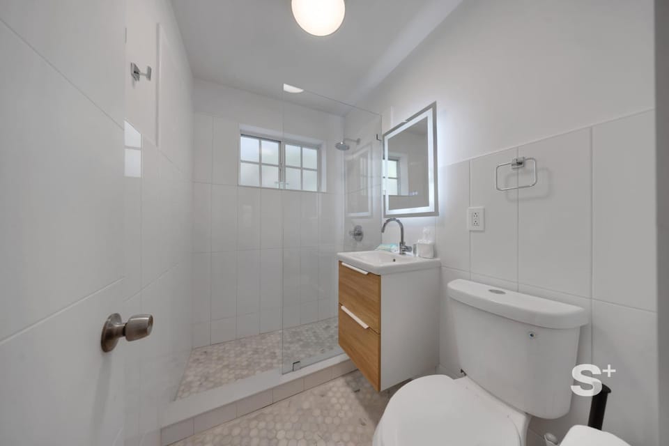 Toilet, Bathroom