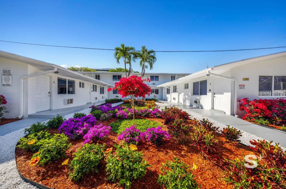 Property building, Garden view