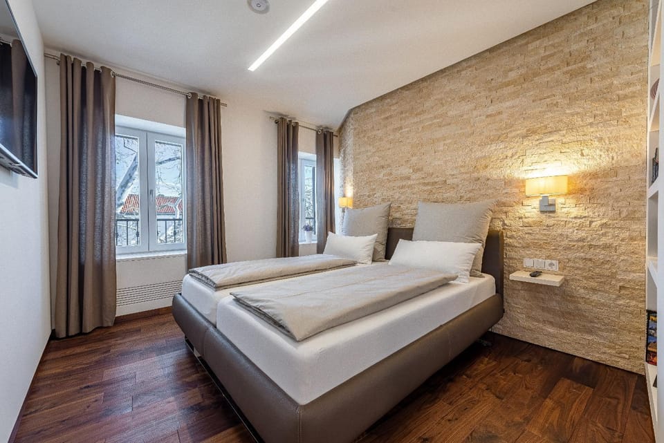 Bed, Bedroom, City view