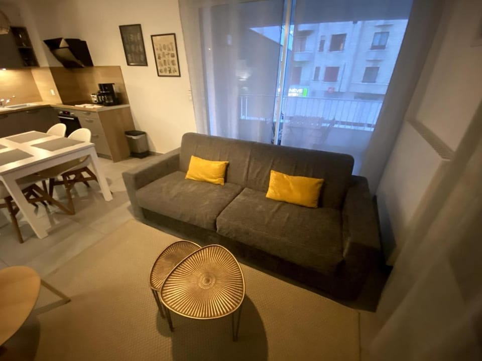 Petit nid au centre ville avec garage privé Apartment in Annecy