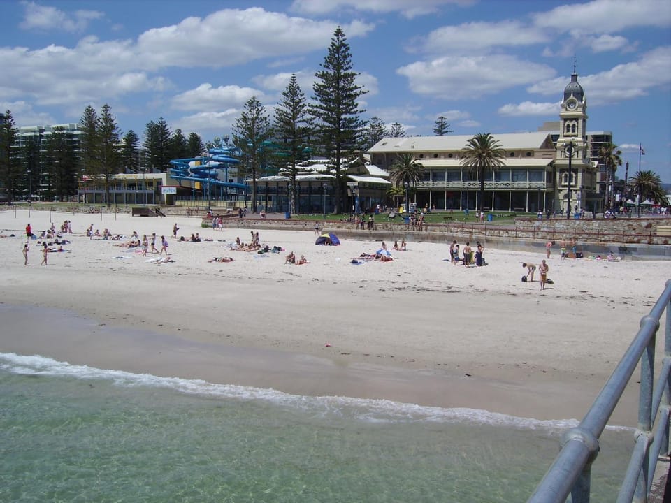 Glenelg Sea-Breeze Bed and Breakfast in Adelaide