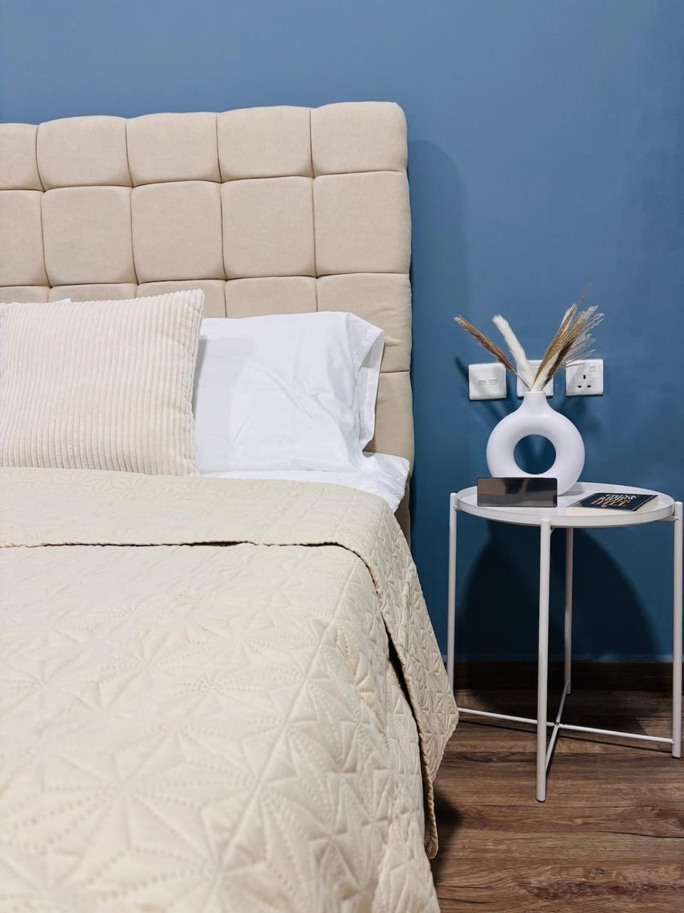 ZenStay-Stylish Studio 1 Min to Metro in JLT Apartment in Dubai