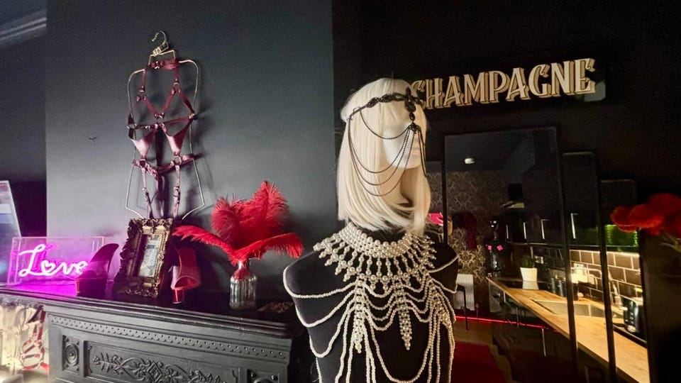 Designer Naughty Boutique Seafront Apartment in Brighton