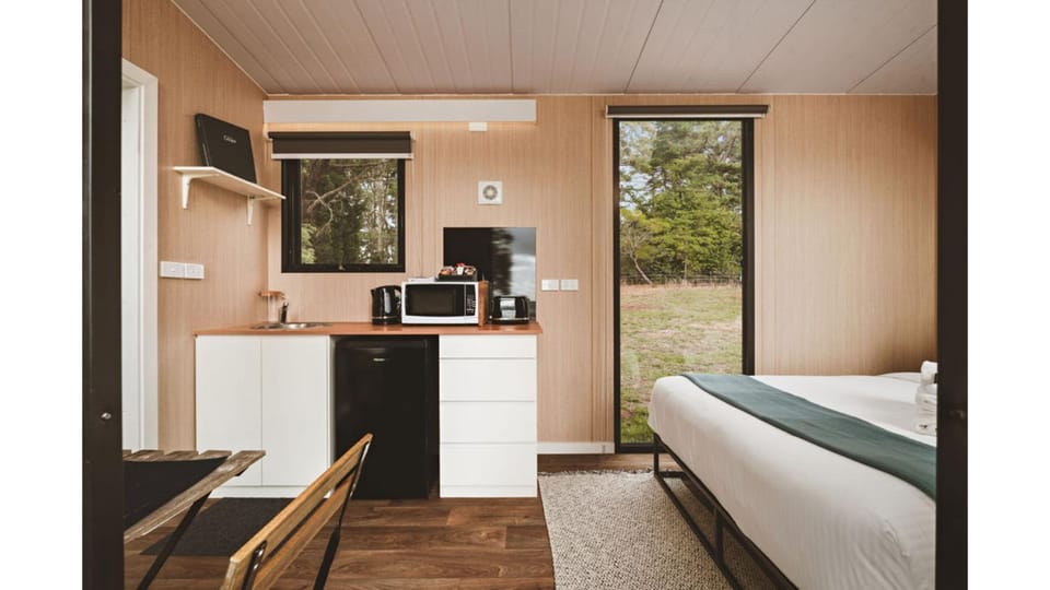 Bed, kitchen
